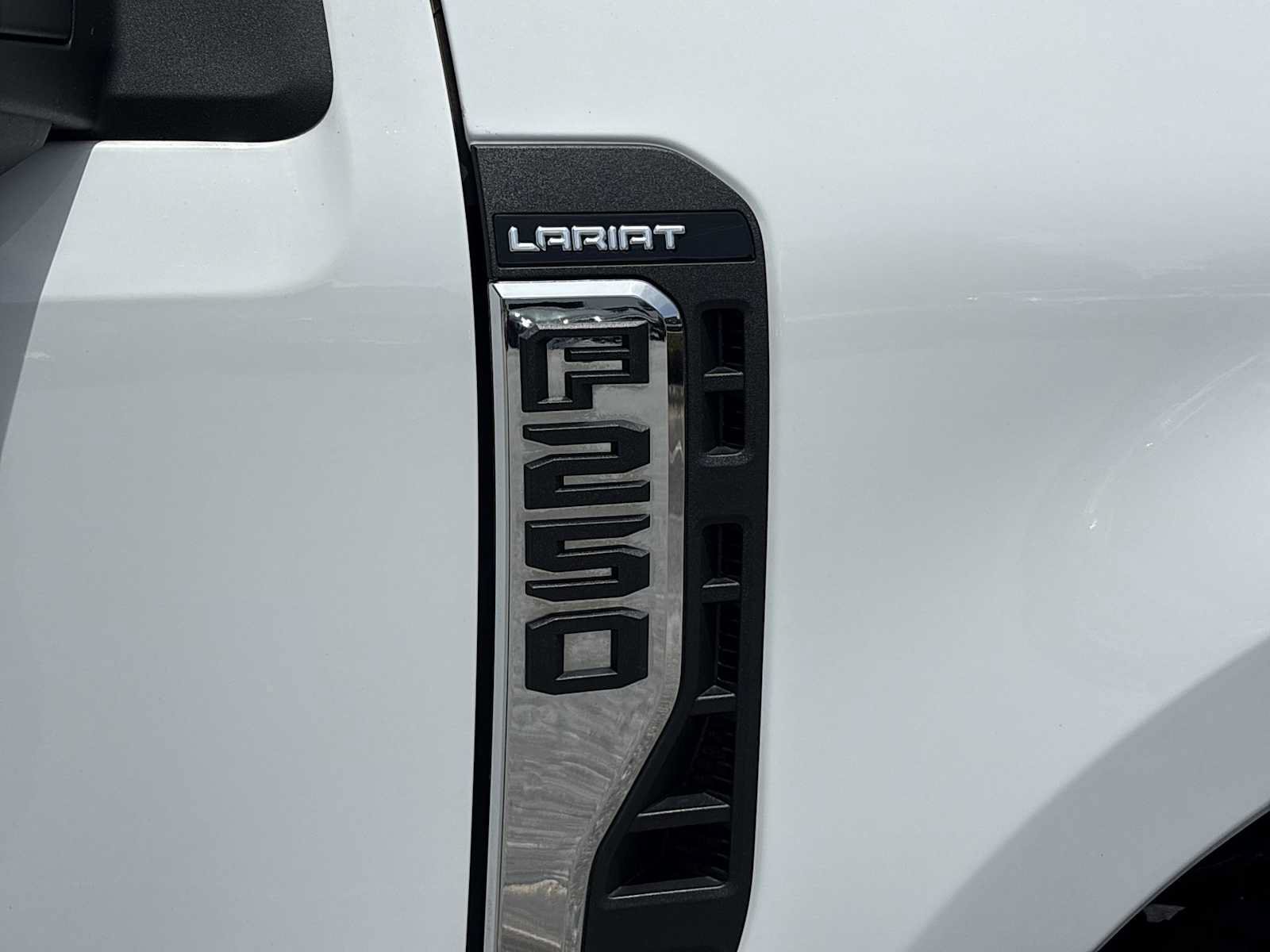 Used 2023 Ford F250 Lariat w/ Chrome Package AWD/4WD image 31
