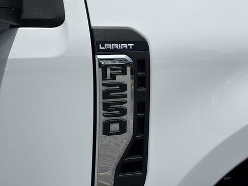 Used 2023 Ford F250 Lariat w/ Chrome Package AWD/4WD image 31