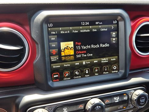 Certified 2022 Jeep Wrangler Rubicon AWD/4WD image 24