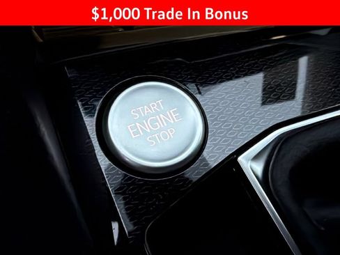 New 2026 Volkswagen Taos SE FWD image 18