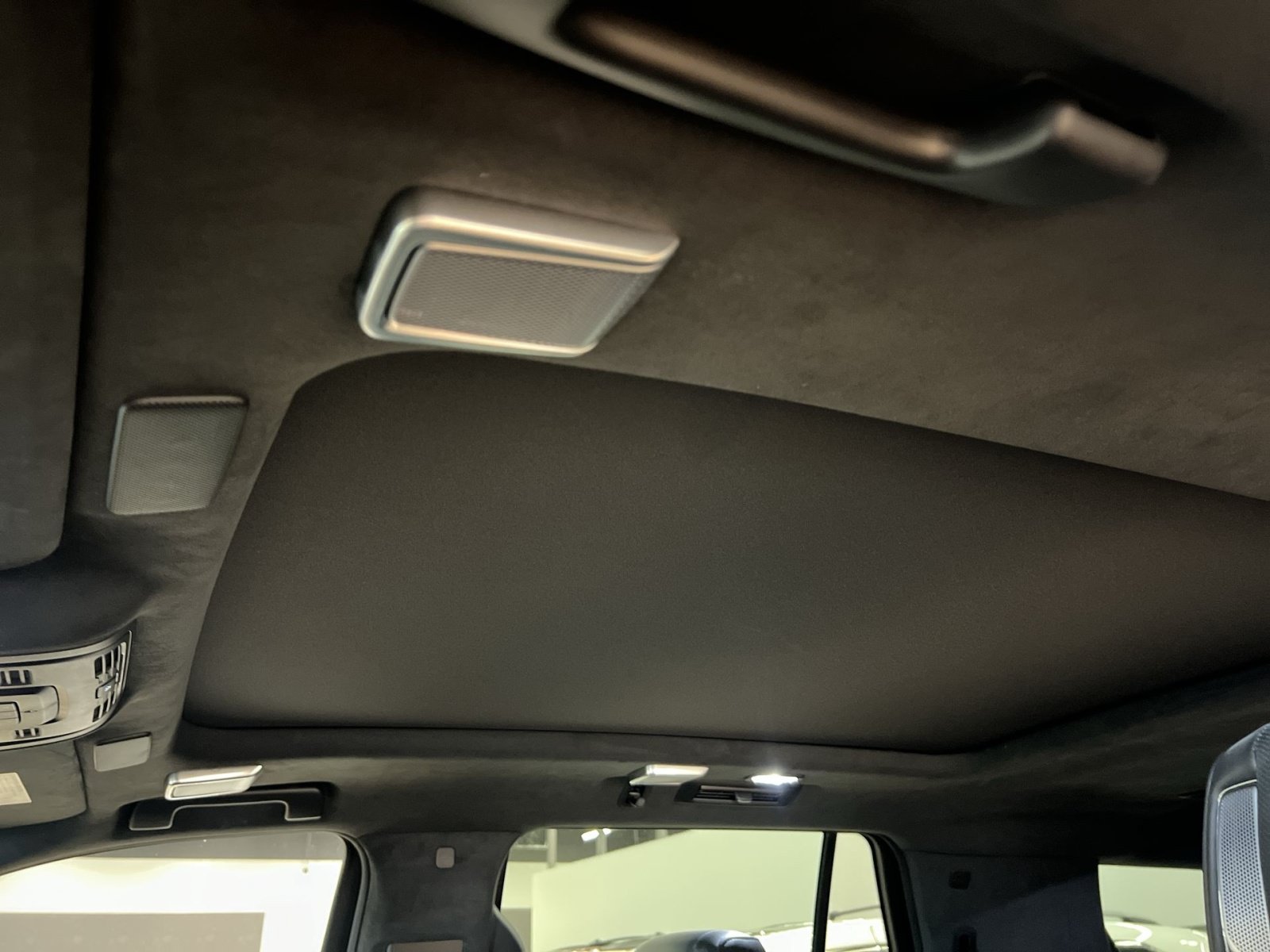Used 2024 Cadillac Escalade Sport Platinum w/ LPO, Floor Liner Package AWD/4WD image 23