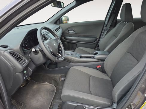 Used 2020 Honda HR-V Sport image 9