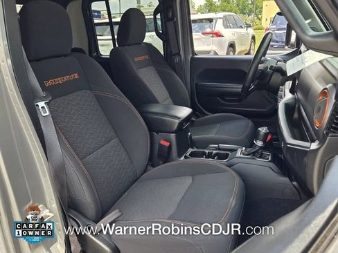 Used 2023 Jeep Gladiator Mojave w/ Cold Weather Group AWD/4WD image 15