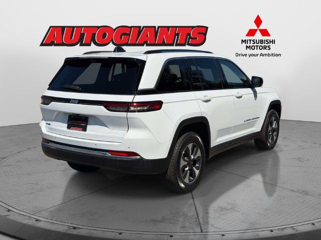 Used 2022 Jeep Grand Cherokee Limited 4xe w/ Luxury Tech Group II AWD/4WD image 4