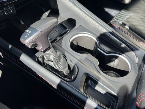 Used 2025 Dodge Durango GT image 16