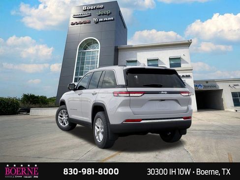 New 2026 Jeep Grand Cherokee Laredo X RWD image 3