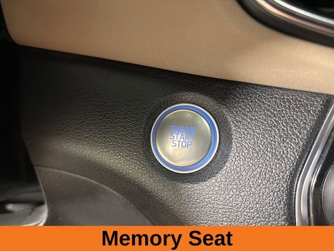 Used 2019 Hyundai Santa Fe FWD image 18