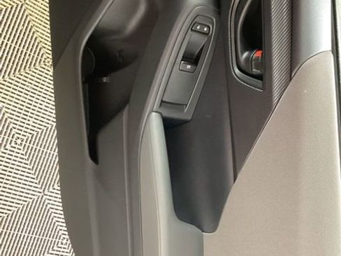 Used 2025 Subaru Crosstrek 2.0i w/ Convenience Package #1 image 16