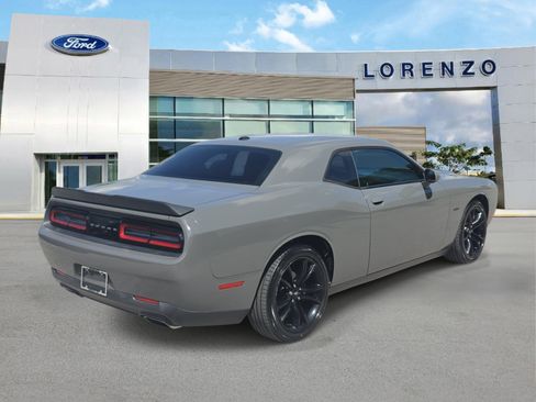 Used 2017 Dodge Challenger R/T w/ Blacktop Package RWD image 4