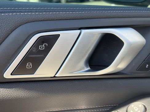 Used 2021 BMW X5 M50i w/ Executive Package AWD/4WD image 22