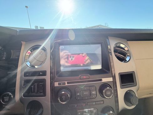 Used 2017 Ford Expedition Limited w/ Equipment Group 301A image 17