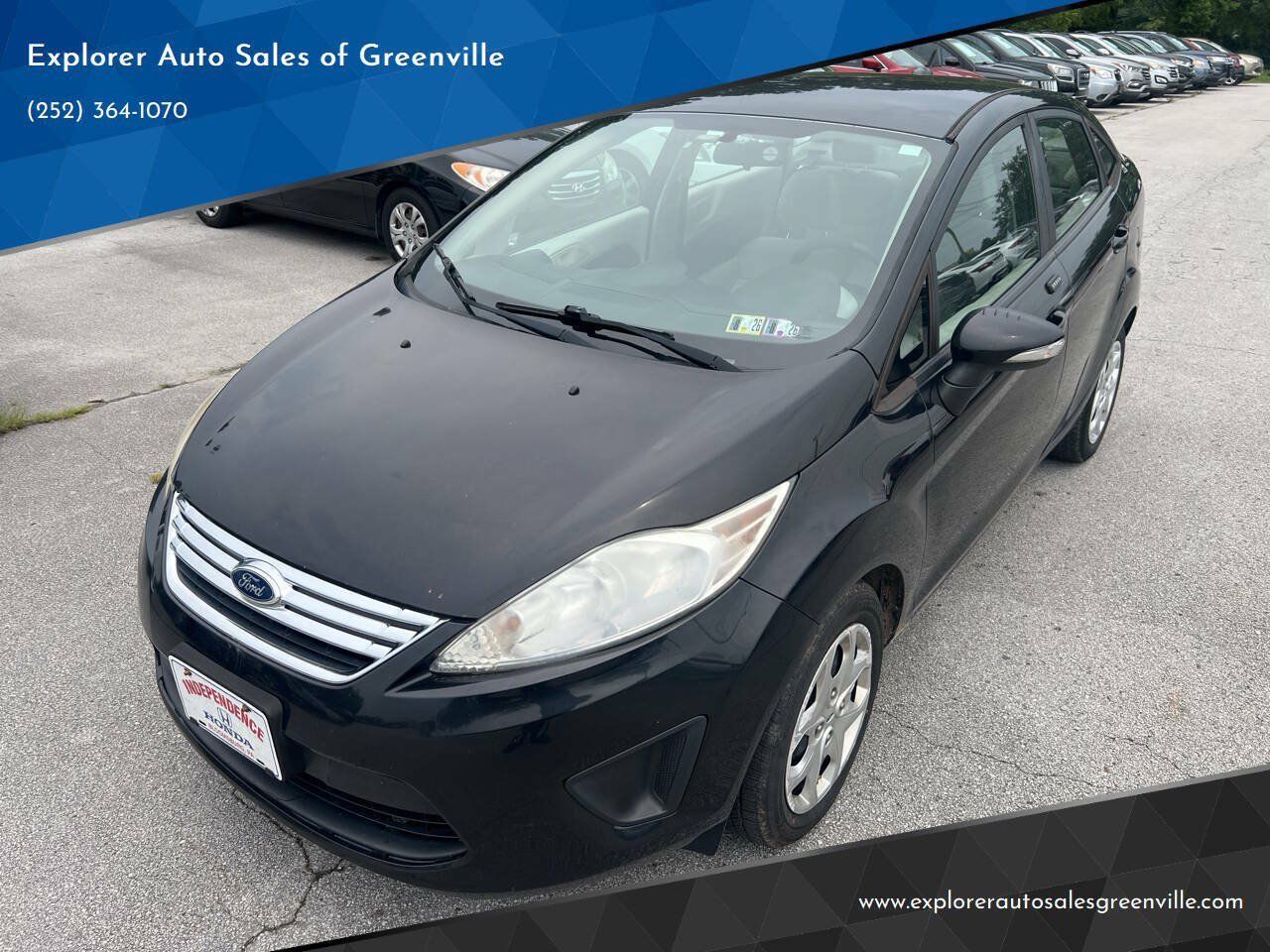 Used 2013 Ford Fiesta SE FWD image 1