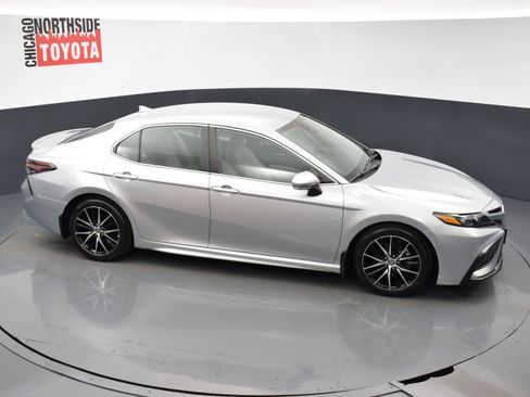 Used 2023 Toyota Camry SE image 20