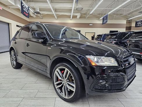 Used 2016 Audi SQ5 Premium Plus w/ Technology Package AWD/4WD image 4