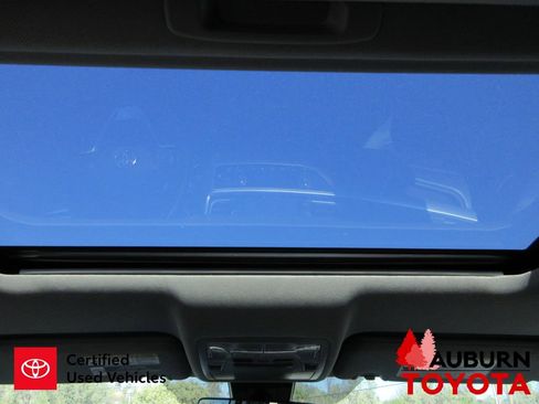 Certified 2018 Toyota Highlander XLE image 13