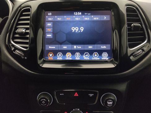 Used 2018 Jeep Compass Limited AWD/4WD image 25