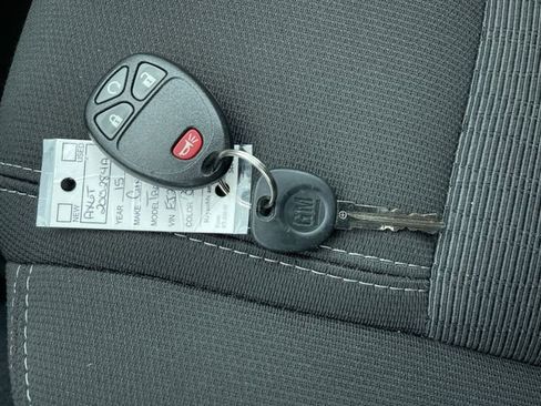 Used 2015 Chevrolet Traverse LT w/ Style and Technology Package image 33