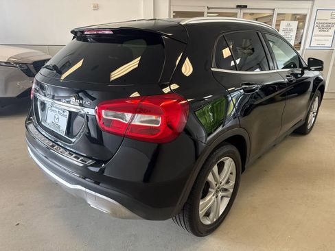Used 2018 Mercedes-Benz GLA 250 4MATIC image 6