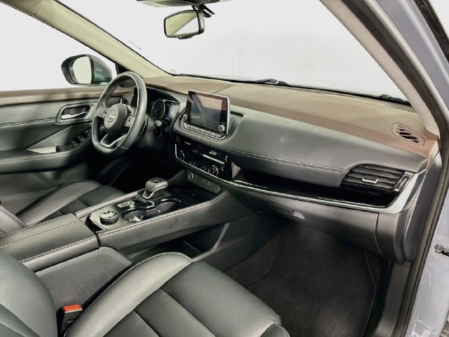 Used 2023 Nissan Rogue SL AWD/4WD image 30