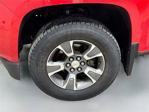 Used 2015 Chevrolet Colorado Z71 image 32
