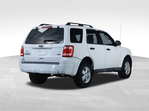 Used 2010 Ford Escape XLT AWD/4WD image 11