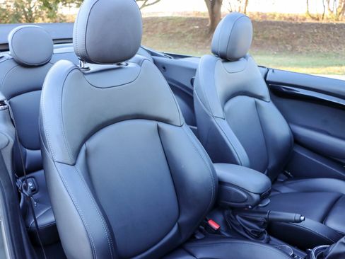 Used 2017 MINI Cooper S image 30