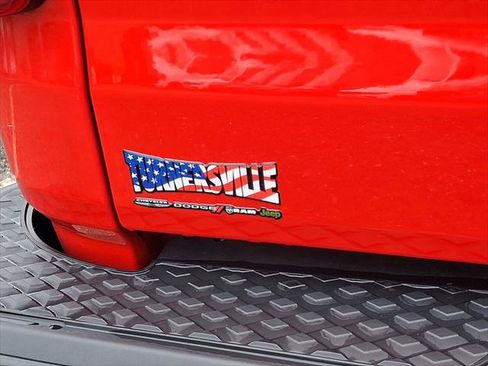 Certified 2026 Jeep Gladiator Mojave AWD/4WD image 17