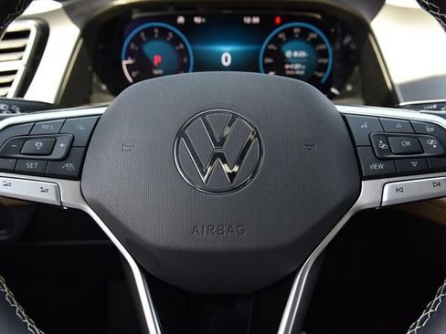 Certified 2026 Volkswagen Atlas Cross Sport SE AWD/4WD image 18