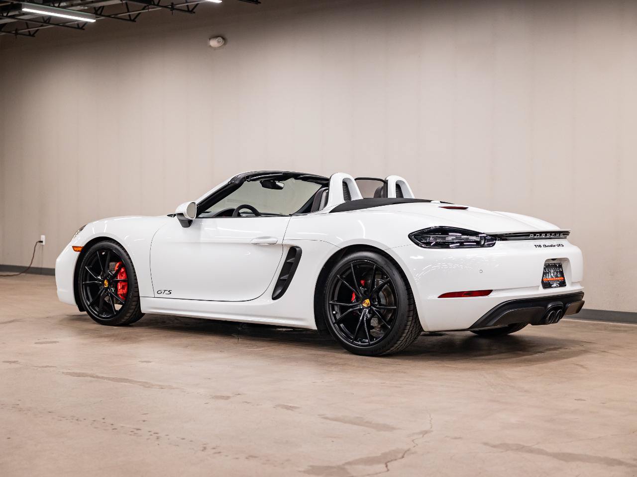Used 2018 Porsche 718 Boxster GTS RWD image 3