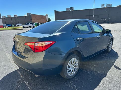 Used 2019 Toyota Corolla XLE image 5