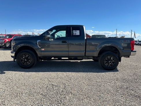 Used 2018 Ford F250 XLT w/ XLT Value Package AWD/4WD image 9