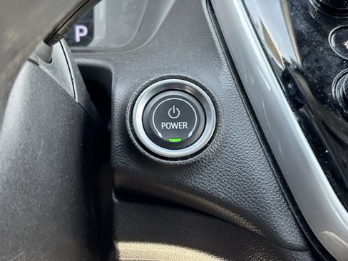 Used 2023 Chevrolet Bolt EUV LT image 11