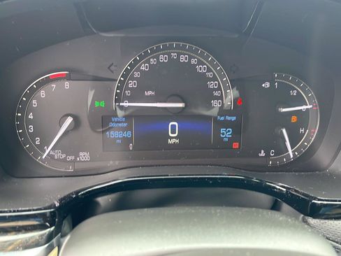 Used 2017 Cadillac XT5 FWD image 9