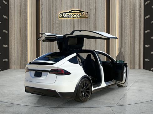 Used 2023 Tesla Model X image 27
