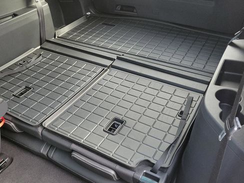 Certified 2025 Volkswagen Atlas SE w/ Panoramic Sunroof Package image 28