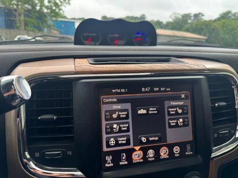 Used 2014 RAM 2500 Longhorn w/ Convenience Group AWD/4WD image 21