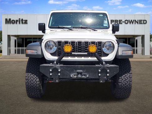Used 2025 Jeep Wrangler Sport AWD/4WD image 2