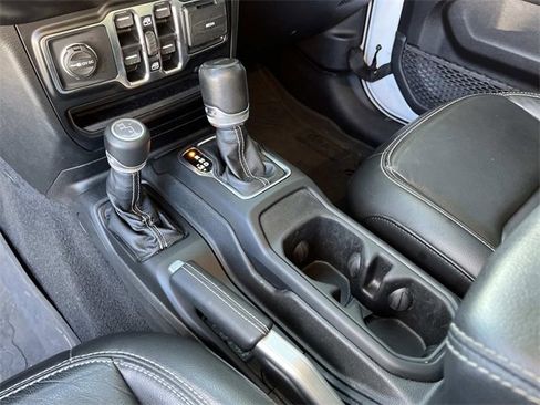 Used 2022 Jeep Gladiator Overland w/ Popular Equipment Package image 30