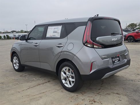 New 2025 Kia Soul LX image 6