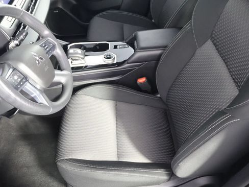 Used 2025 Mitsubishi Outlander ES AWD/4WD image 25
