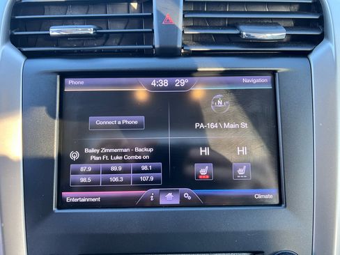 Used 2013 Ford Fusion SE image 12