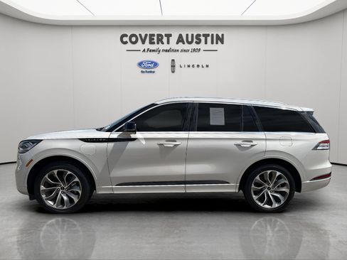 Certified 2021 Lincoln Aviator Grand Touring w/ Elements Package Plus AWD/4WD image 3