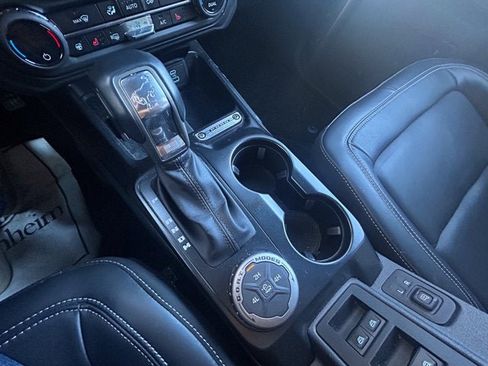 Used 2025 Ford Bronco Outer Banks image 22