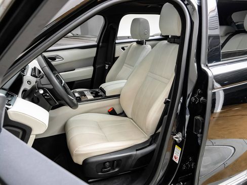 Used 2023 Land Rover Range Rover Velar R-Dynamic S image 35