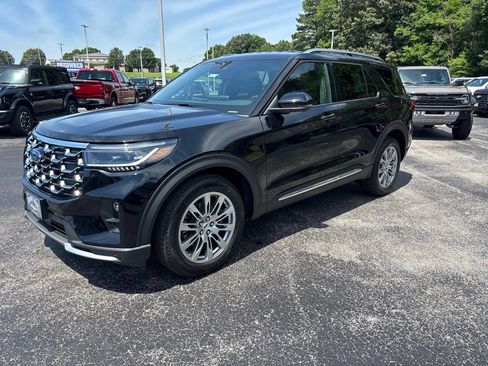 New 2026 Ford Explorer Platinum RWD image 7
