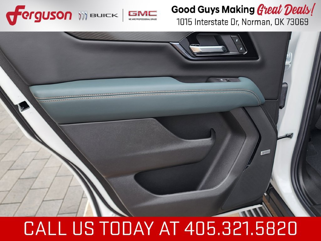 New 2026 GMC Yukon AT4 w/ AT4 Premium Plus Package AWD/4WD image 48