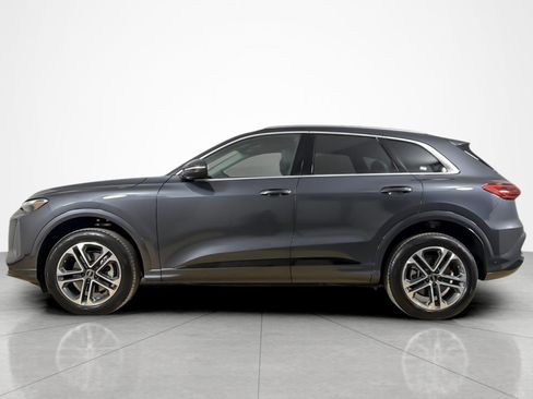 Used 2026 Audi Q5 Premium AWD/4WD image 2