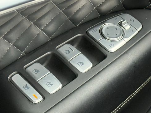 Used 2019 Genesis G70 3.3T Advanced w/ Sport Package image 35