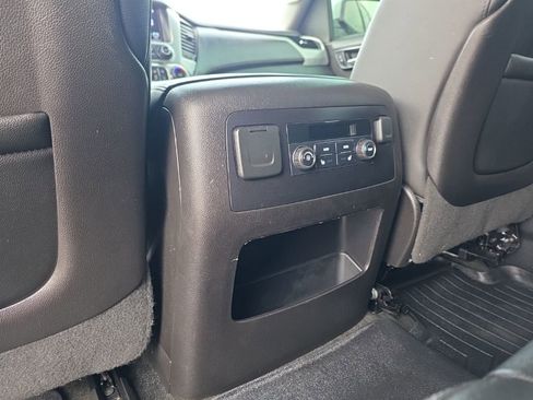 Used 2016 GMC Yukon SLT AWD/4WD image 11