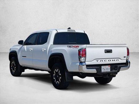 Used 2023 Toyota Tacoma TRD Off-Road w/ Black Out Package (TMS) AWD/4WD image 5